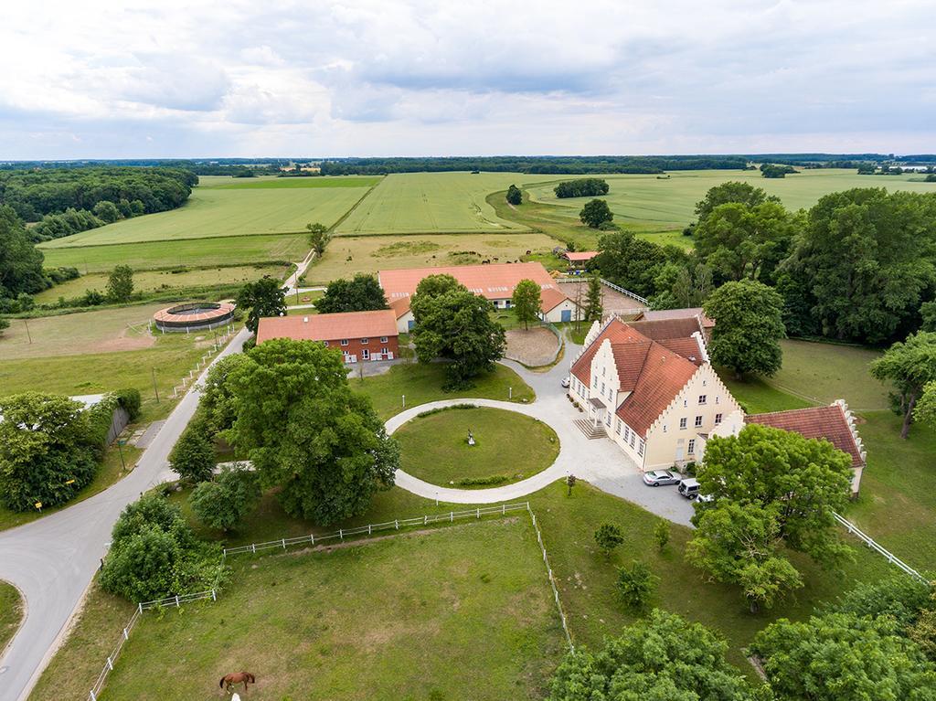 Boutique Hotel Gut Tribbevitz Neuenkirchen auf Rugen Zewnętrze zdjęcie