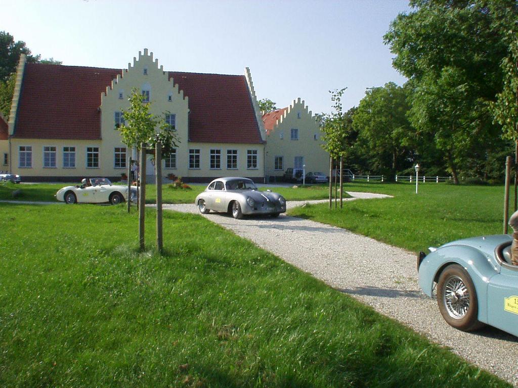 Boutique Hotel Gut Tribbevitz Neuenkirchen auf Rugen Zewnętrze zdjęcie
